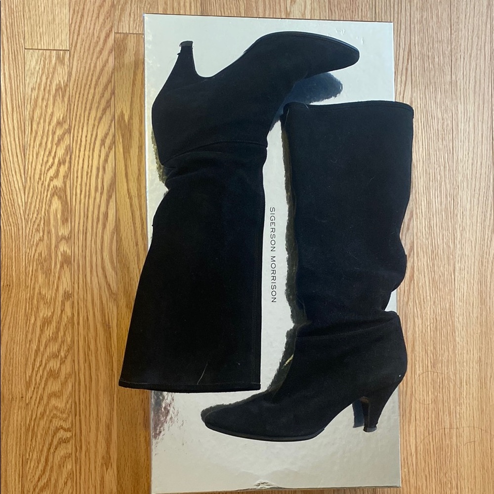 Sigerson Morrison Black Heeled Boots Suede